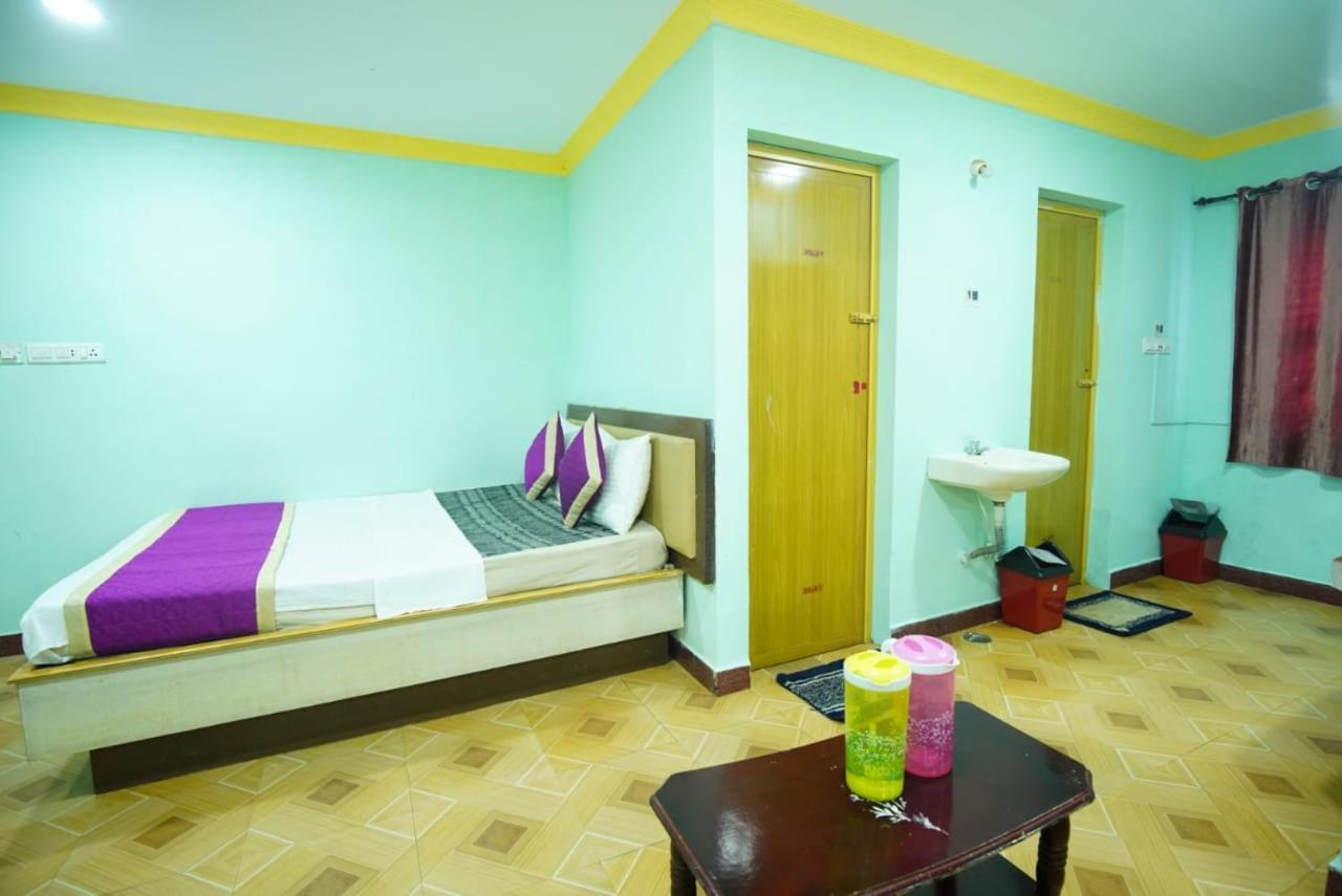 Vpr Residency Homestay *